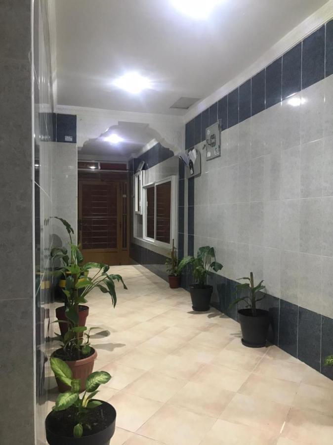 Appartement Familial Pres D Aeroport Tanger Esterno foto